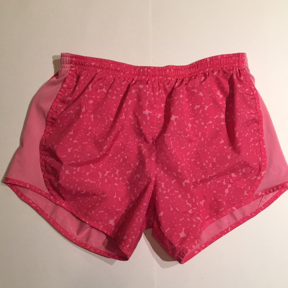 LAST CHANCE Nike dri-fit tempo shorts